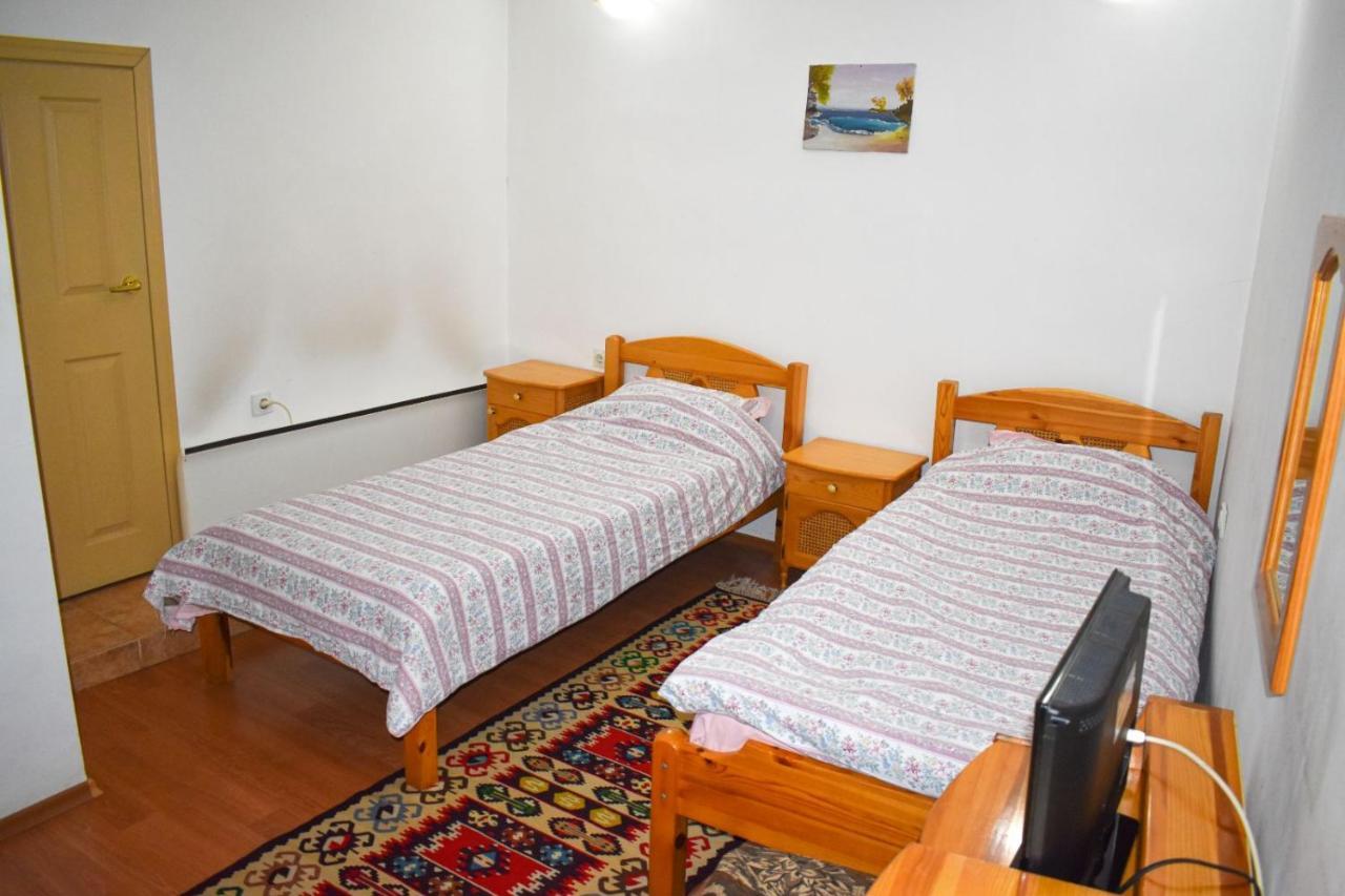 Хотел-Механа Павлова Къща Chiprovtsi Extérieur photo