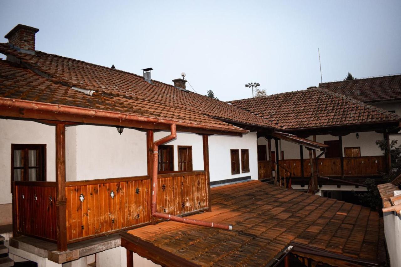 Хотел-Механа Павлова Къща Chiprovtsi Extérieur photo