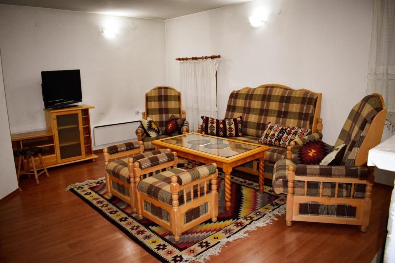 Хотел-Механа Павлова Къща Chiprovtsi Extérieur photo