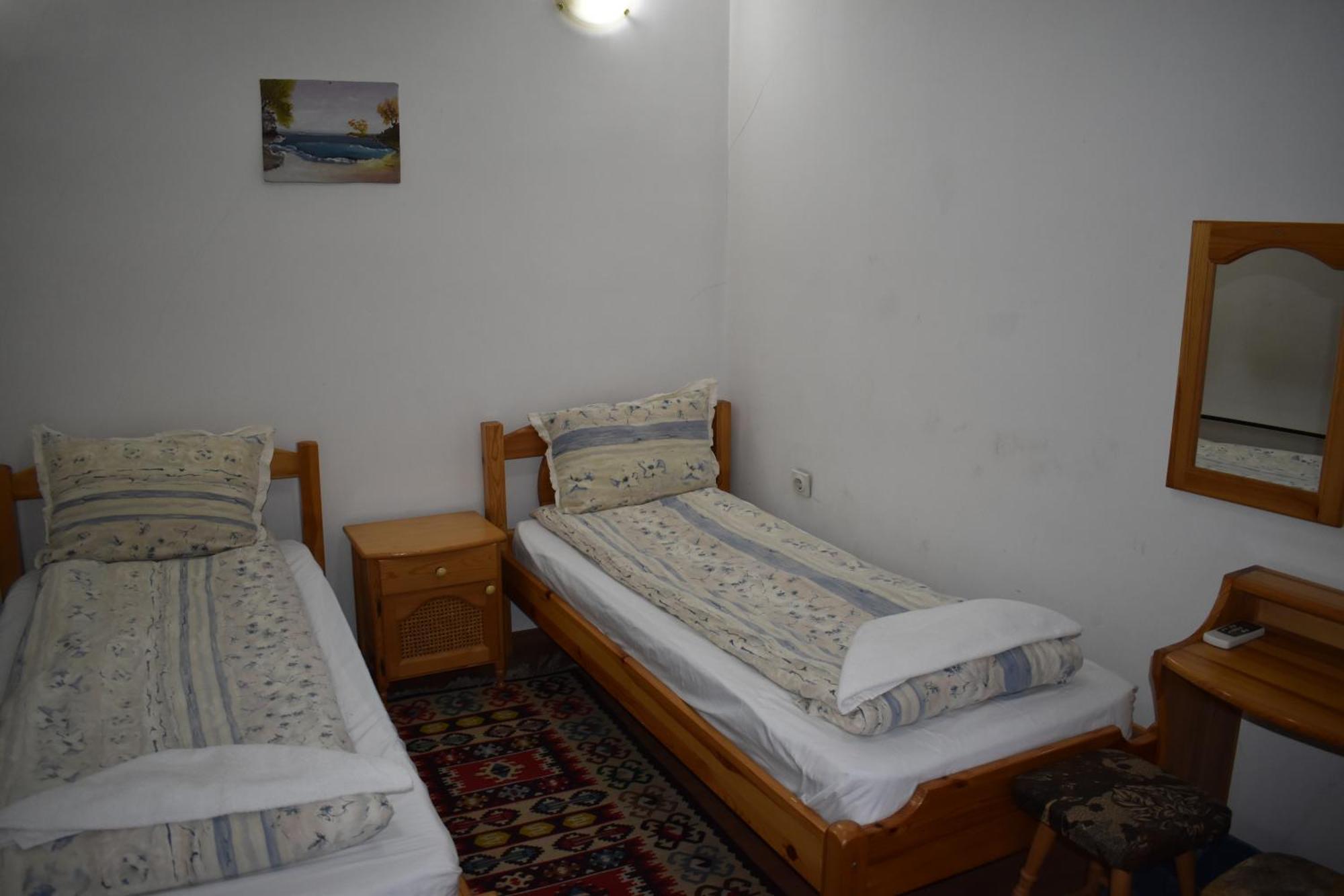 Хотел-Механа Павлова Къща Chiprovtsi Extérieur photo